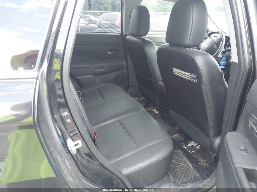 2016 Mitsubishi Outlander VIN JA4AR4AW1GZ057036 IAAI salvage auction — NORMAL WEAR, Clear (New York), sold $1,550 on 2026-07-28 (photo 8)