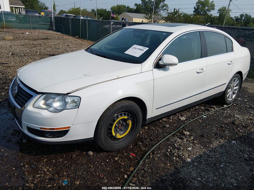 2010 Volkswagen Passat VIN WVWJK7AN8AE092075 IAAI salvage auction — RIGHT FRONT, Salvage (Ohio), sold $800 on 2026-08-19 (photo 2)