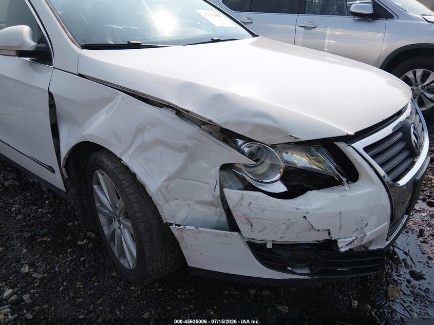 2010 Volkswagen Passat VIN WVWJK7AN8AE092075 IAAI salvage auction — RIGHT FRONT, Salvage (Ohio), sold $800 on 2026-08-19 (photo 6)