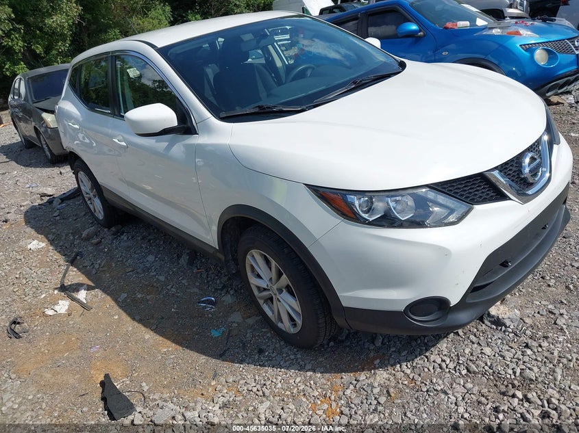 2017 Nissan Rogue VIN JN1BJ1CR9HW108117 IAAI salvage auction — REAR END, Salvage (Tennessee), sold $3,250 on 2026-07-30 (photo 1)
