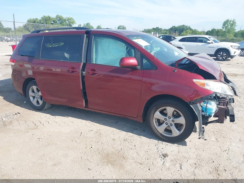 2011 Toyota Sienna VIN 5TDKK3DC1BS118728 IAAI salvage auction — FRONT END, Junk Bill Of Sale Mv2459 (Wisconsin), sold $400 on 2026-07-28 (photo 1)
