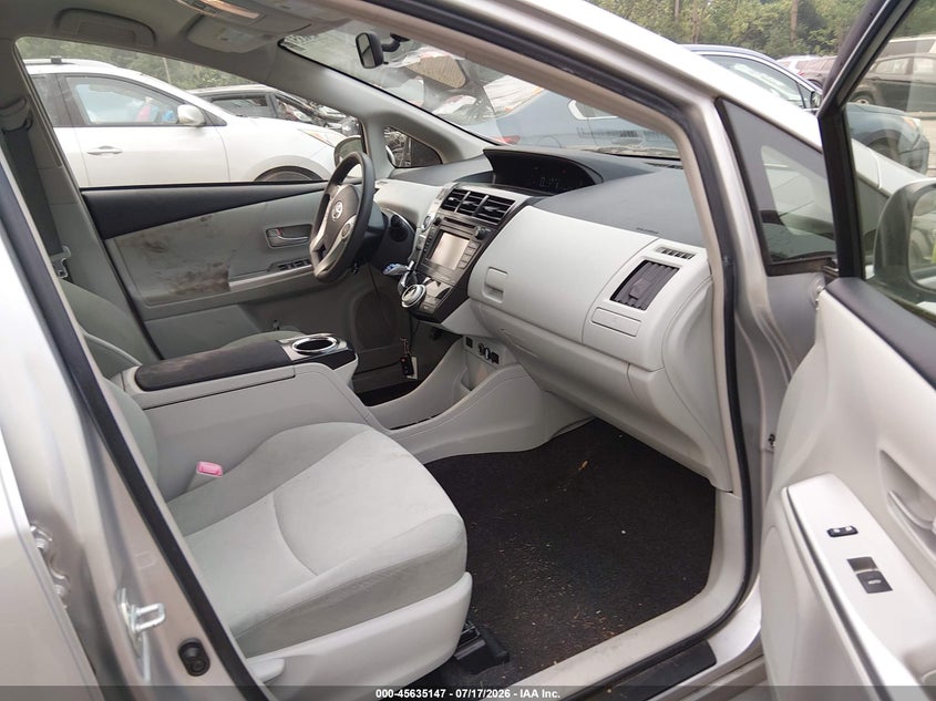 2013 Toyota Prius v VIN JTDZN3EU8D3193668 IAAI salvage auction — LEFT FRONT, Salvage (Ohio), sold $1,850 on 2026-07-28 (photo 5)