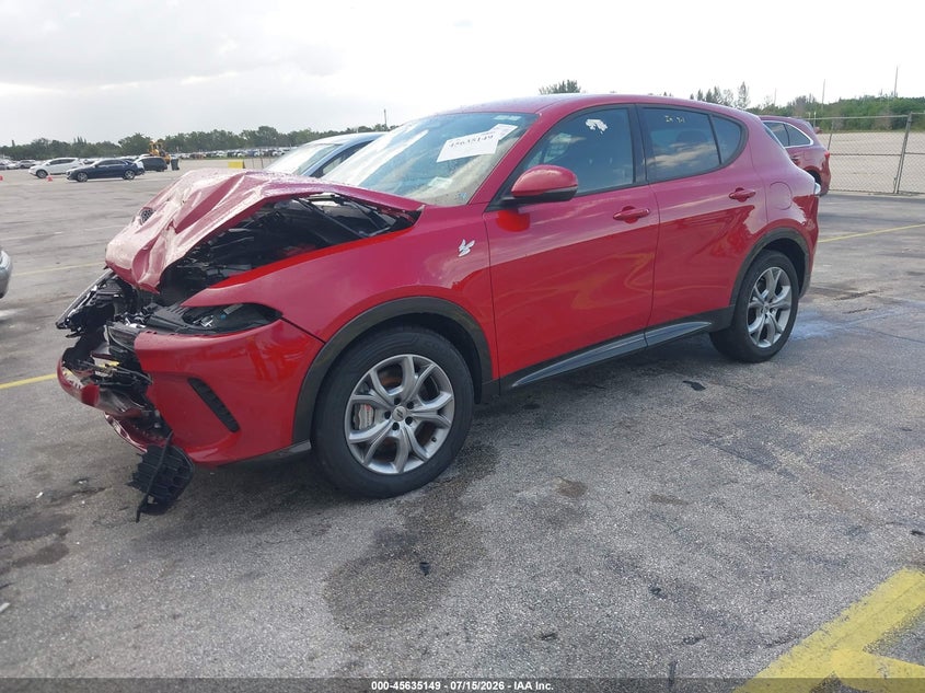 2024 Dodge Hornet VIN ZACPDFCW4R3A33720 IAAI salvage auction — FRONT END, Salvage Title, sold $1,325 on 2026-08-19 (photo 2)