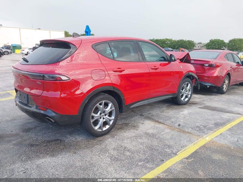 2024 Dodge Hornet VIN ZACPDFCW4R3A33720 IAAI salvage auction — FRONT END, Salvage Title, sold $1,325 on 2026-08-19 (photo 4)