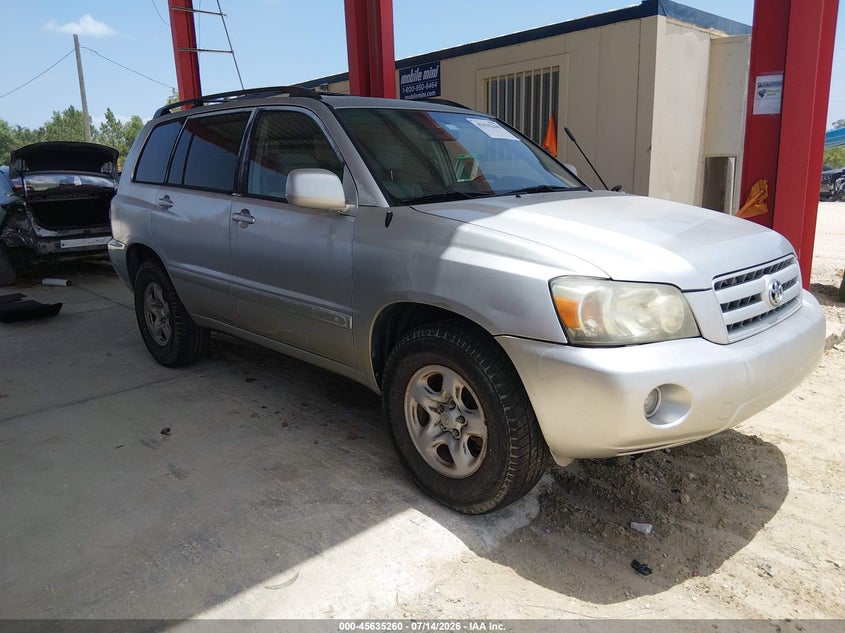 2006 Toyota Highlander VIN JTEGD21A860137553 IAAI salvage auction — NORMAL WEAR, Clear (Florida), sold $925 on 2026-07-28 (photo 1)
