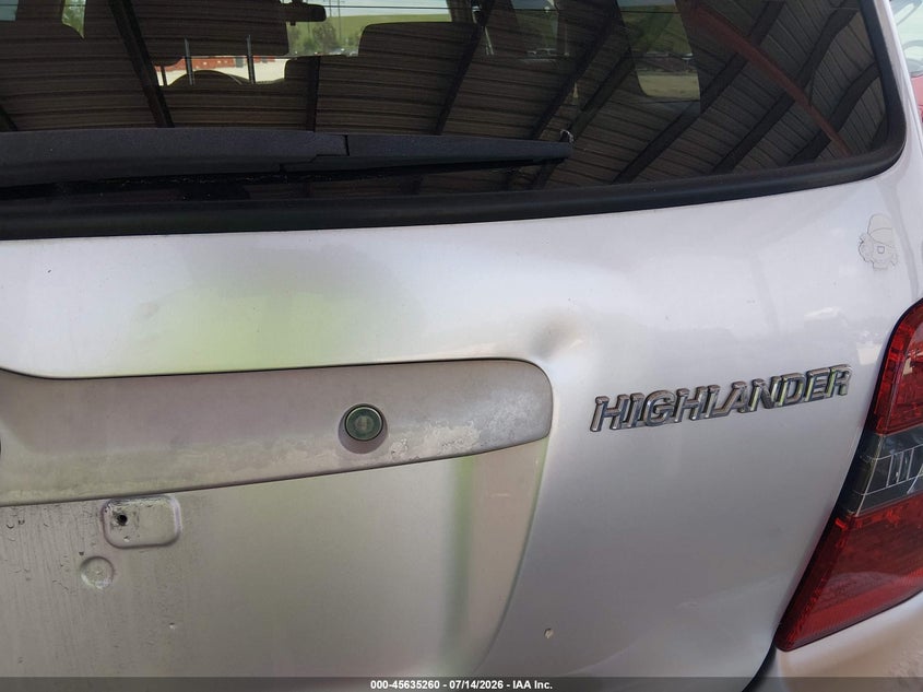 2006 Toyota Highlander VIN JTEGD21A860137553 IAAI salvage auction — NORMAL WEAR, Clear (Florida), sold $925 on 2026-07-28 (photo 6)