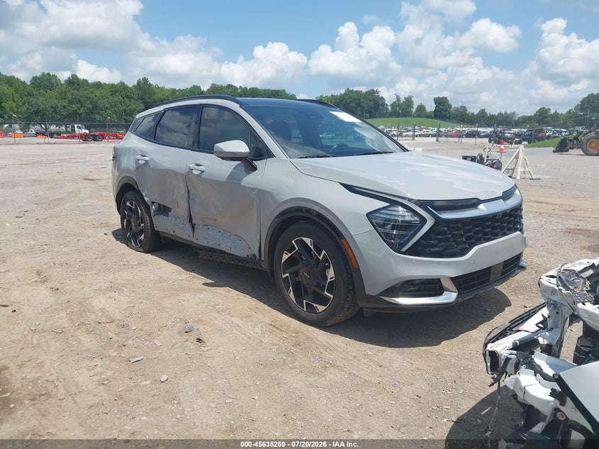 2025 Kia Sportage VIN 5XYK53DF1SG245526 IAAI salvage auction — SIDE, Salvage Title, sold $10,700 on 2026-08-02 (photo 1)