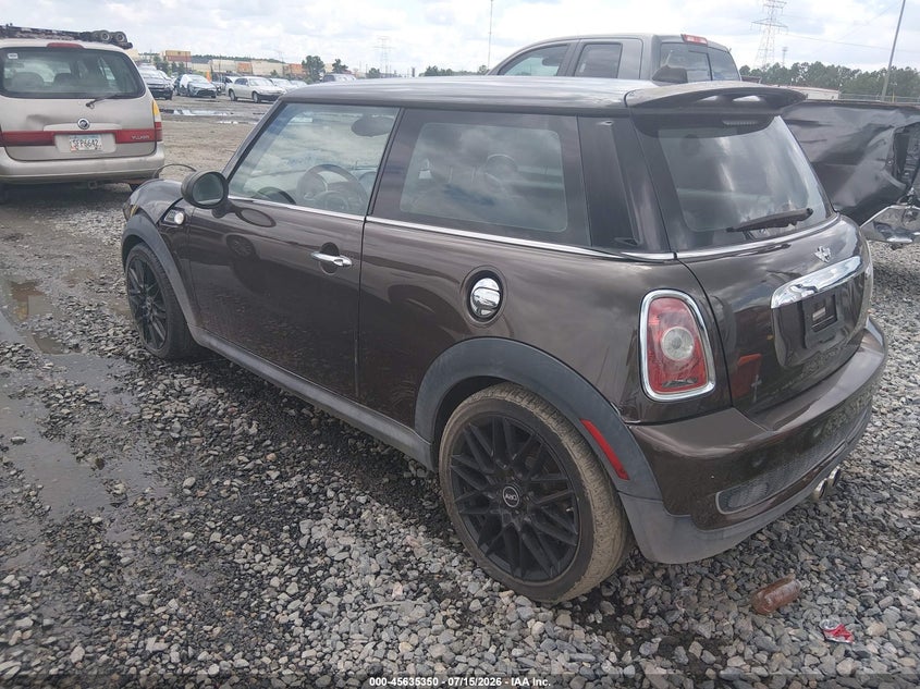 2010 Mini Cooper VIN WMWMF7C52ATZ72521 IAAI salvage auction — NORMAL WEAR, Clear (Georgia), sold $400 on 2026-07-31 (photo 3)