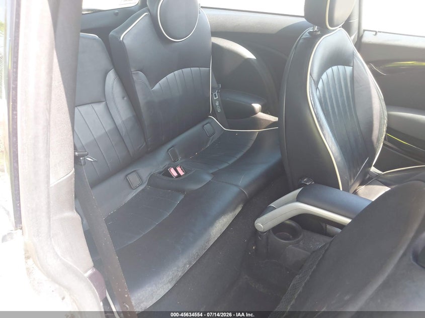 2007 Mini Cooper VIN WMWMF73557TT81334 IAAI salvage auction — NORMAL WEAR, Clear (Maryland), sold $575 on 2026-07-23 (photo 8)