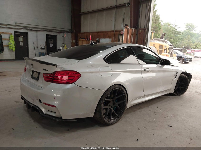 2017 BMW M4 VIN WBS3R9C52HK709083 IAAI salvage auction — FRONT & REAR, Salvage Title, sold $7,600 on 2026-07-29 (photo 4)