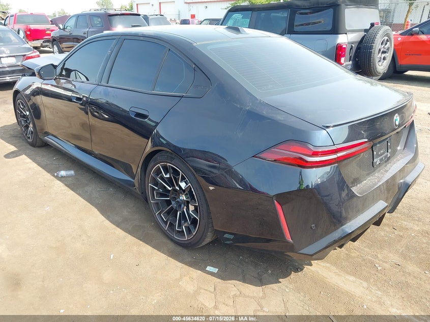 2026 BMW M5 VIN WBS83FK08TCV74108 IAAI salvage auction — FRONT END, Clear (Michigan), sold $5,100 on 2026-08-26 (photo 3)