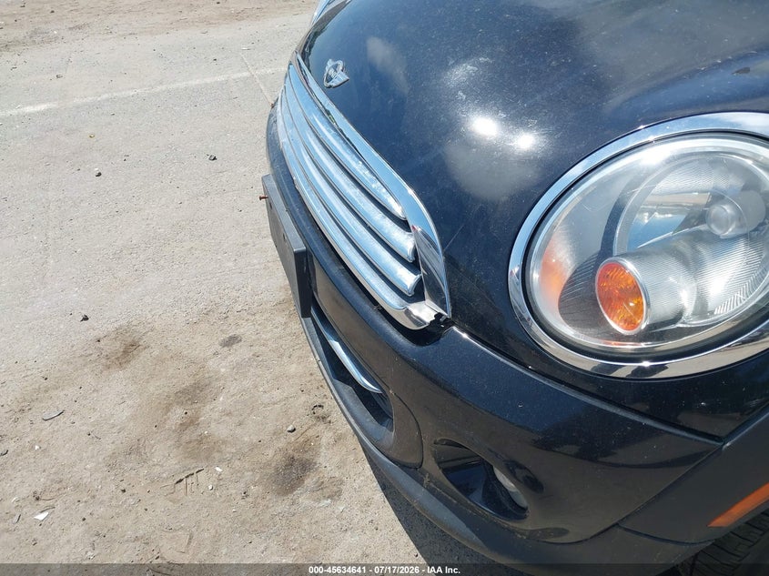 2015 Mini Convertible VIN WMWZN3C55FT266751 IAAI salvage auction — NORMAL WEAR, Original (New Hampshire), sold $300 on 2026-08-19 (photo 6)