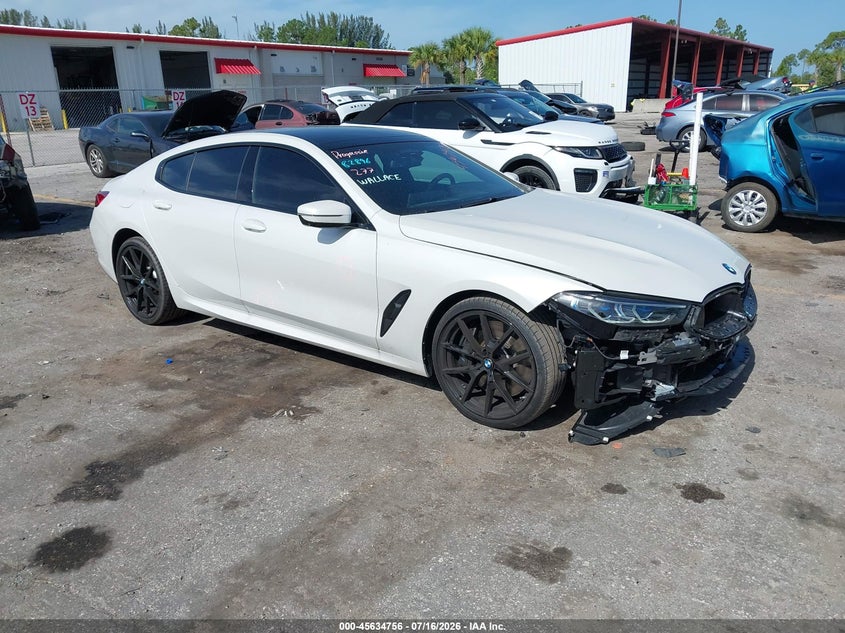 2026 BMW 8er VIN WBAGV2C00TCV46479 IAAI salvage auction — FRONT END, Wait Title, sold $51,750 on 2026-09-28 (photo 1)
