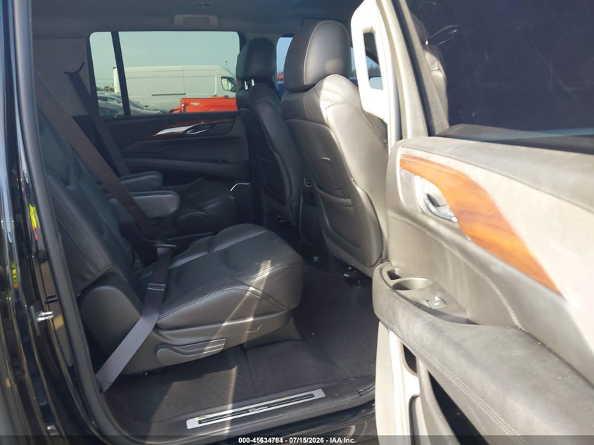 2016 Cadillac Escalade VIN 1GYS3GKJ0GR246321 IAAI salvage auction — LEFT SIDE, Rebuildable (Florida), sold $7,300 on 2026-07-30 (photo 8)