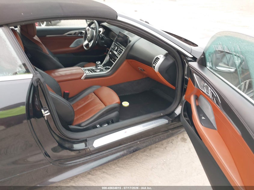 2021 BMW 8er VIN WBAFY4C08MCF96257 IAAI salvage auction — WATER/FLOOD, Wait Title, sold $12,100 on 2026-09-14 (photo 5)