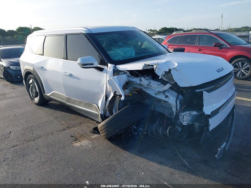 2026 Kia Ev9 VIN 5XYAFFS5XTG008118 — IAAI salvage auction photo