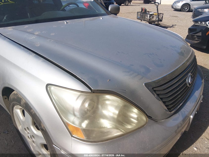 2004 Lexus Ls 430 VIN JTHBN36F640137536 IAAI salvage auction — NORMAL WEAR, Clear (Indiana), sold $400 on 2026-07-29 (photo 6)