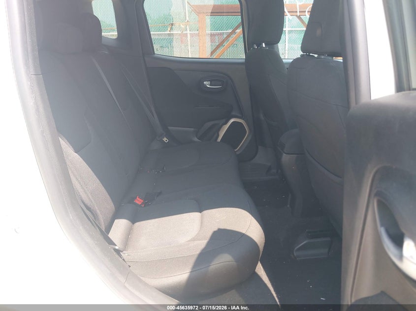 2017 Jeep Renegade VIN ZACCJBBB4HPG10638 IAAI salvage auction — FRONT END, Salvage Title, sold $1,050 on 2026-08-18 (photo 8)