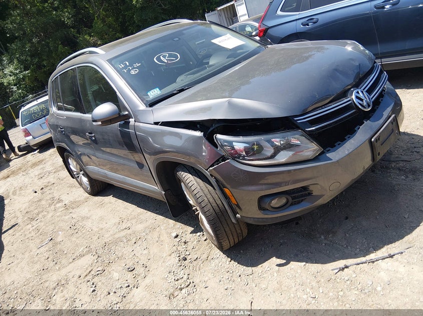 2016 Volkswagen Tiguan VIN WVGBV7AX9GW521221 IAAI salvage auction — FRONT END, Salvage Title, sold $100 on 2026-08-04 (photo 1)