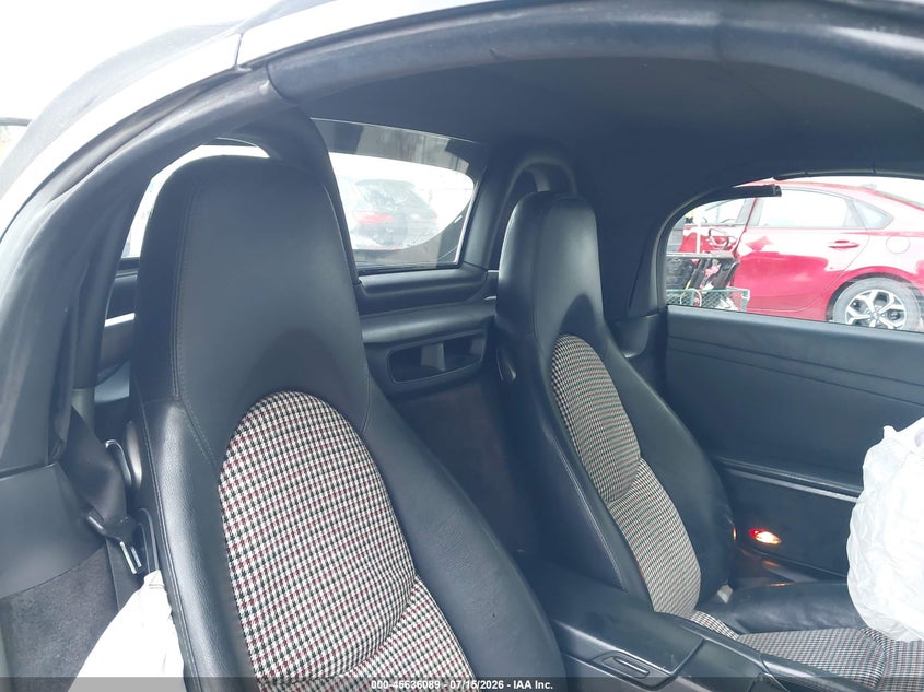 2006 Porsche Boxster VIN WP0CB29846S730230 IAAI salvage auction — RIGHT SIDE, Clear (Michigan), sold $5,975 on 2026-08-10 (photo 8)