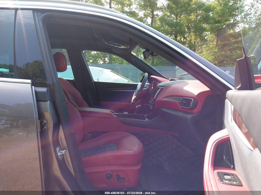 2017 Maserati Levante VIN ZN661XUL8HX231234 IAAI salvage auction — REAR END, Salvage (New Jersey), sold $6,300 on 2026-08-01 (photo 5)