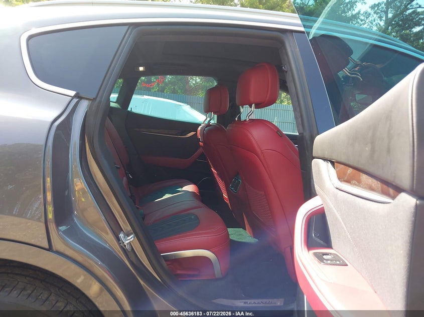 2017 Maserati Levante VIN ZN661XUL8HX231234 IAAI salvage auction — REAR END, Salvage (New Jersey), sold $6,300 on 2026-08-01 (photo 8)