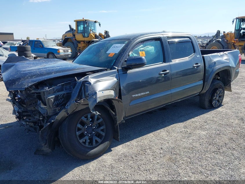 2020 Toyota Tacoma VIN 3TMCZ5AN3LM292271 IAAI salvage auction — ROLLOVER, Wait Title, sold $4,950 on 2026-08-15 (photo 2)