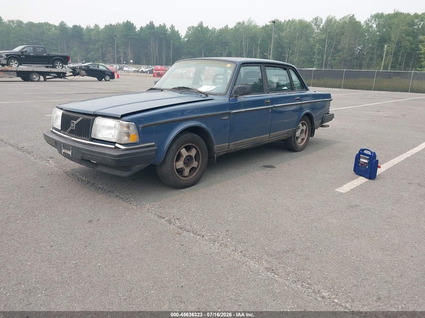1992 Volvo 240 VIN YV1AS8802N1471029 IAAI salvage auction — NORMAL WEAR, Clear (Michigan), sold $425 on 2026-07-30 (photo 2)