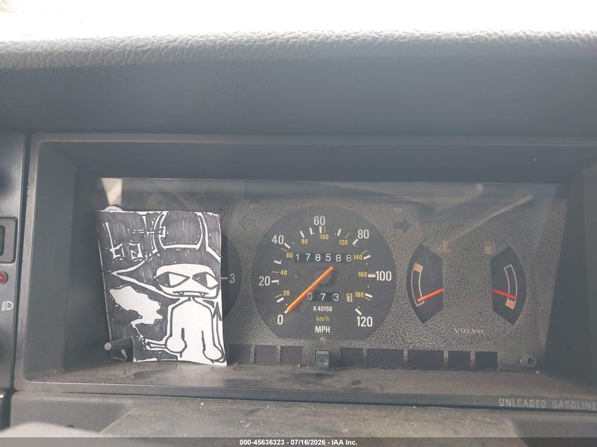 1992 Volvo 240 VIN YV1AS8802N1471029 IAAI salvage auction — NORMAL WEAR, Clear (Michigan), sold $425 on 2026-07-30 (photo 7)
