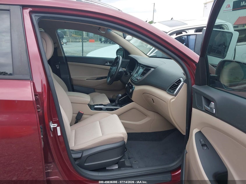 2016 Hyundai Tucson VIN KM8J33A2XGU176758 IAAI salvage auction — NORMAL WEAR, Clear (Arizona), sold $3,200 on 2026-07-31 (photo 5)