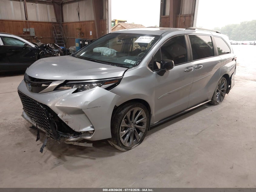 2022 Toyota Sienna VIN 5TDDSKFC9NS065779 IAAI salvage auction — FRONT END, Salvage Title, sold $9,900 on 2026-08-02 (photo 2)