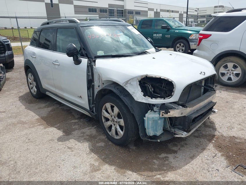 2018 Mini Countryman VIN WMZYV5C3XJ3E02859 IAAI salvage auction — FRONT END, Original (Texas), sold $3,500 on 2026-08-27 (photo 1)