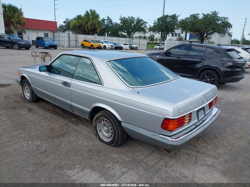 1984 Mercedes-benz 500 VIN WDBCA44A0EA021144 IAAI salvage auction — NORMAL WEAR, Clear (Florida), sold $3,400 on 2026-07-22 (photo 3)