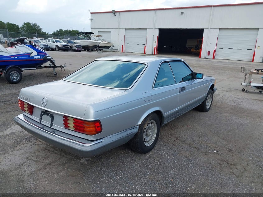 1984 Mercedes-benz 500 VIN WDBCA44A0EA021144 IAAI salvage auction — NORMAL WEAR, Clear (Florida), sold $3,400 on 2026-07-22 (photo 4)