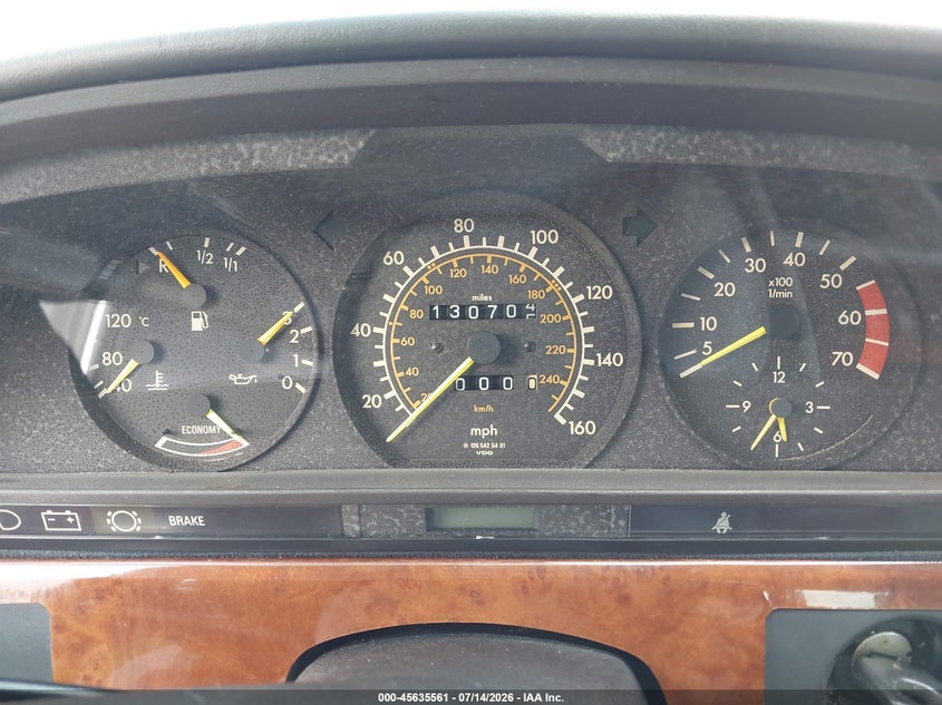 1984 Mercedes-benz 500 VIN WDBCA44A0EA021144 IAAI salvage auction — NORMAL WEAR, Clear (Florida), sold $3,400 on 2026-07-22 (photo 7)