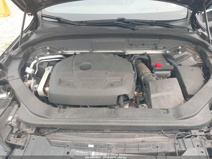2018 Volvo Xc60 VIN YV4A22RM4J1090732 IAAI salvage auction — LEFT FRONT, Clear (Wisconsin), sold $5,100 on 2026-07-30 (photo 4)