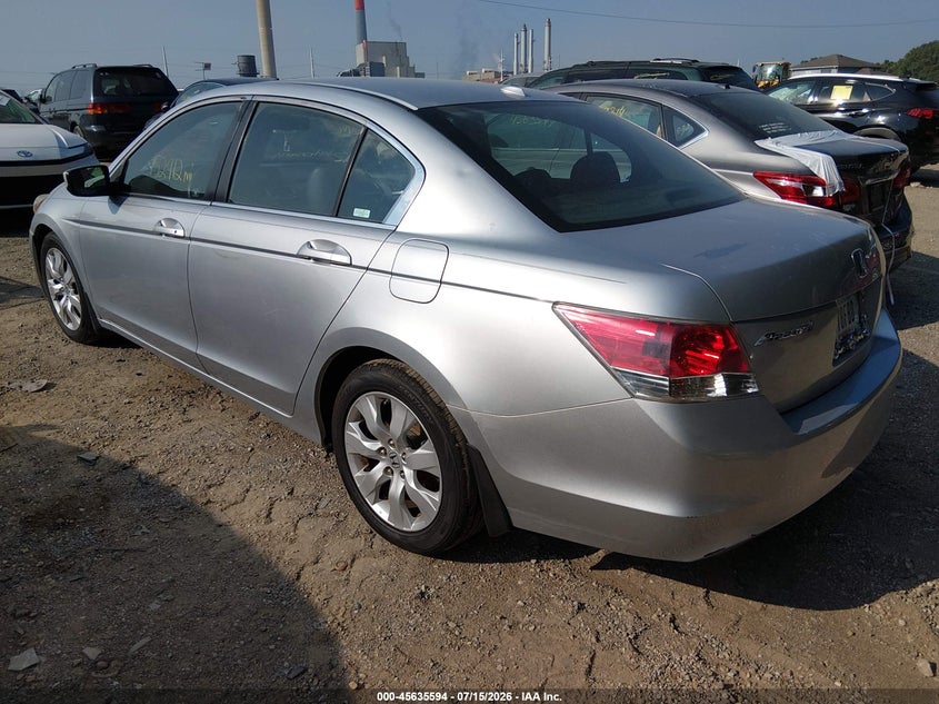 2009 Honda Accord VIN 1HGCP26819A015696 IAAI salvage auction — NORMAL WEAR, Clear (Indiana), sold $1,425 on 2026-07-28 (photo 3)