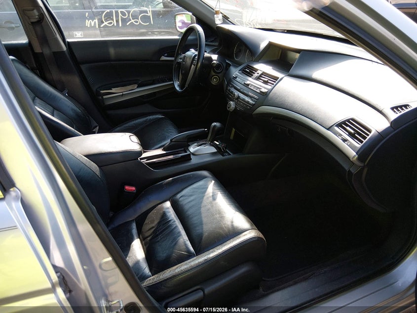 2009 Honda Accord VIN 1HGCP26819A015696 IAAI salvage auction — NORMAL WEAR, Clear (Indiana), sold $1,425 on 2026-07-28 (photo 5)