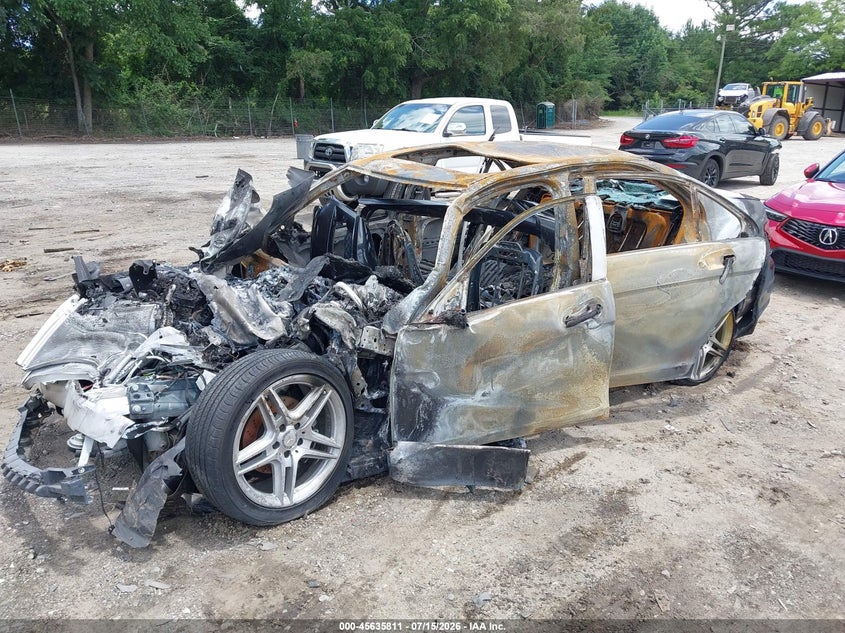 2012 Mercedes-benz C-klasse VIN WDDGF4HB8CR212712 IAAI salvage auction — TOTAL BURN, Wait Title, sold $175 on 2026-08-14 (photo 6)