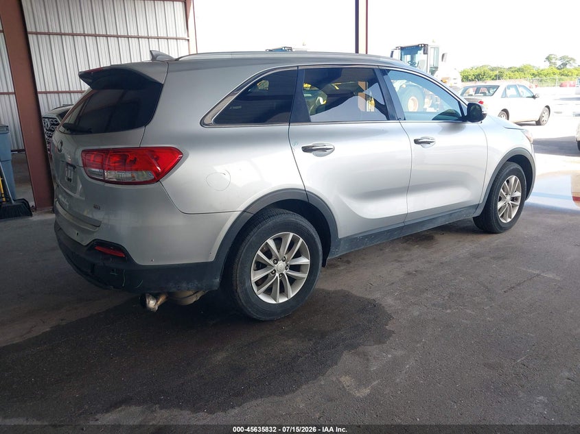 2016 Kia Sorento VIN 5XYPG4A37GG117590 IAAI salvage auction — REAR END, Rebuildable (Florida), sold $675 on 2026-07-22 (photo 4)