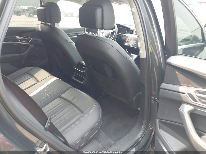 2021 Audi E-tron VIN WA1LAAGE7MB010742 IAAI salvage auction — FRONT END, Wait Title, sold $13,700 on 2026-08-22 (photo 8)
