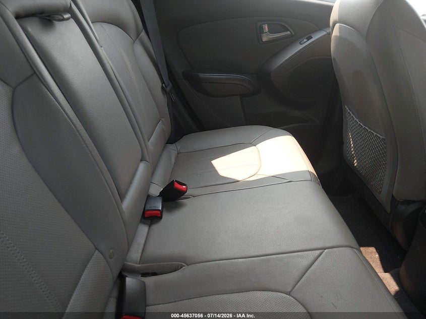 2015 Hyundai Tucson VIN KM8JUCAG6FU974939 IAAI salvage auction — NORMAL WEAR, Clear (Maryland), sold $1,300 on 2026-07-20 (photo 8)
