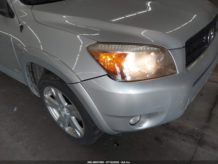 2007 Toyota Rav4 VIN JTMBK32V675020621 IAAI salvage auction — NORMAL WEAR, Clear (Minnesota), sold $475 on 2026-07-28 (photo 6)