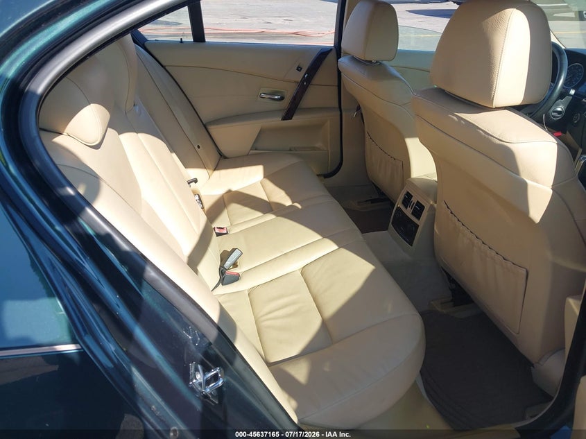 2007 BMW 5 series VIN WBANE73557CM50269 IAAI salvage auction — NORMAL WEAR, Clear (Maryland), sold $475 on 2026-07-29 (photo 8)