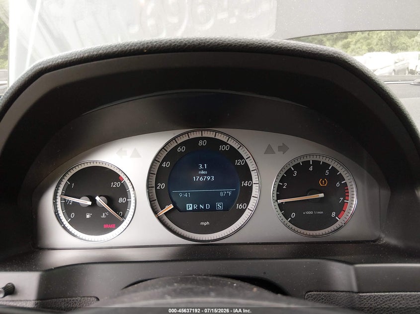 2008 Mercedes-benz C class VIN WDDGF81X18F096386 IAAI salvage auction — RIGHT FRONT, Salvage (Connecticut), sold $600 on 2026-08-06 (photo 7)