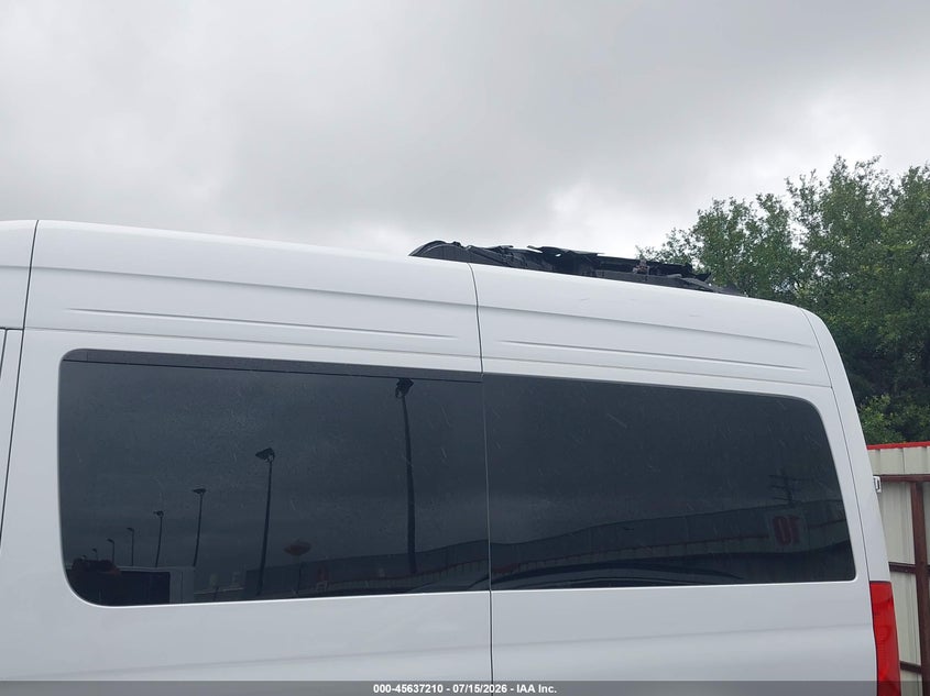 2025 Mercedes-benz Sprinter VIN W1Z4KFHY8SP826752 IAAI salvage auction — ROOF, Enterprise Vehicles Clear Only (Texas), sold $27,750 on 2026-07-30 (photo 6)