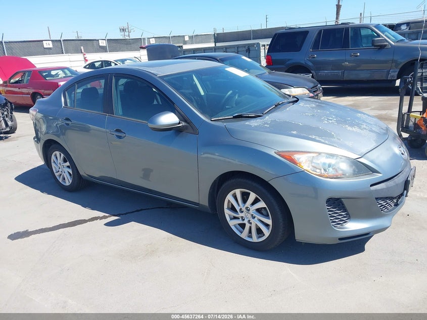 2012 Mazda 3 VIN JM1BL1V8XC1546484 IAAI salvage auction — NORMAL WEAR, Salvage Title, sold $325 on 2026-07-29 (photo 1)