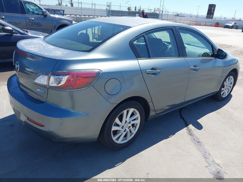 2012 Mazda 3 VIN JM1BL1V8XC1546484 IAAI salvage auction — NORMAL WEAR, Salvage Title, sold $325 on 2026-07-29 (photo 4)