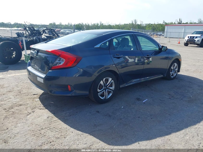 2017 Honda Civic VIN 19XFC2F55HE032512 IAAI salvage auction — LEFT SIDE, Wait Title, sold $2,300 on 2026-08-26 (photo 4)