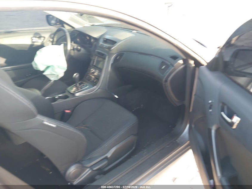2011 Hyundai Genesis VIN KMHHT6KD6BU056867 IAAI salvage auction — FRONT END, Rebuildable (Florida), sold $600 on 2026-08-31 (photo 5)